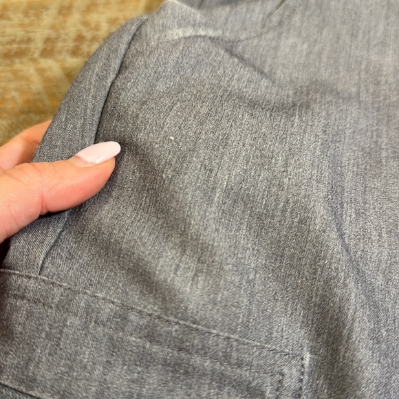 Figs technical collection scrub set graphite top size XS bottoms size S/P - Picture 14 of 17